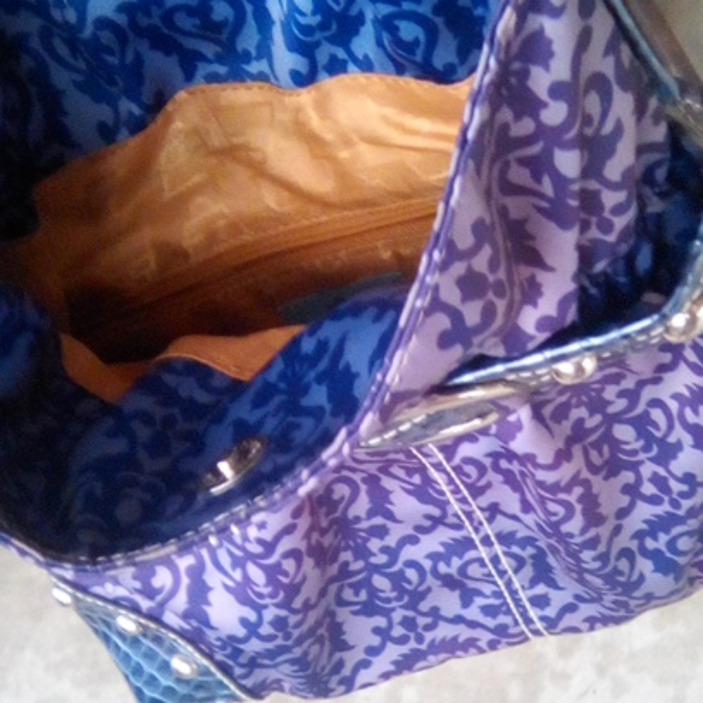 Purse - Picture 5 of 5